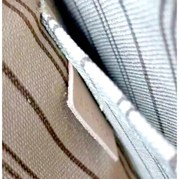 Louis Vuitton Pouch Brown Monogram with Dust Bag - Picture 4 of 12